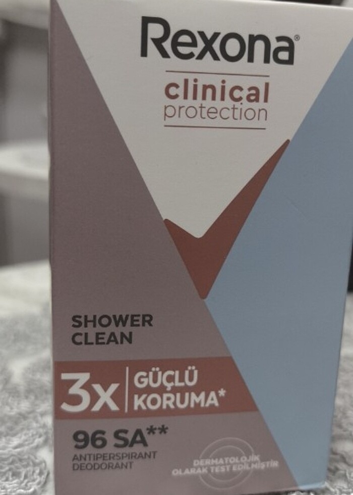 Rexona Clinical Protection 3x güçlü koruma antipersprirant deodo - Görsel 2