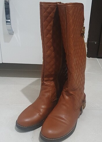 Kadın bot 37 numara - Görsel 10