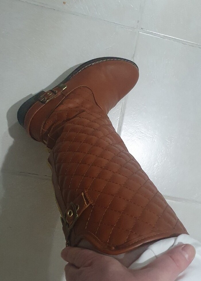 Kadın bot 37 numara - Görsel 3