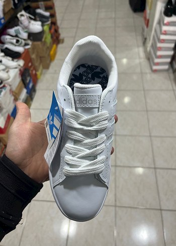 36 Beden Beyaz Adidas Kadın Spor Ayakkabı