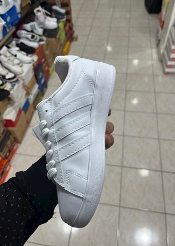 Adidas Beyaz Adidas Kadın Spor Ayakkabı