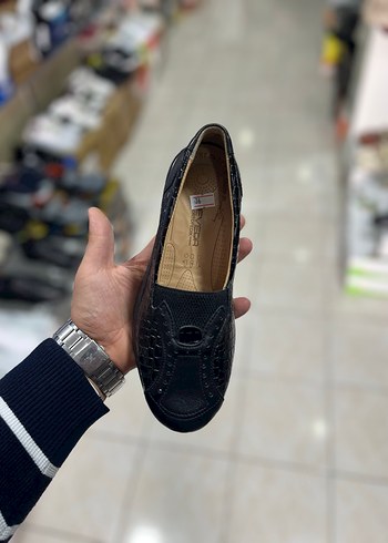 Zara Siyah Yılan Desenli Topuklu Kadın Babet