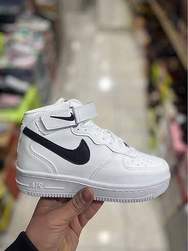 37 Beden Nike JORDAN BEYAZA BEYAZ DA MEVCUTTUR