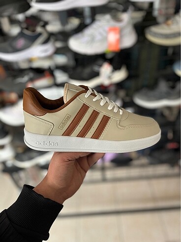 Adidas neo