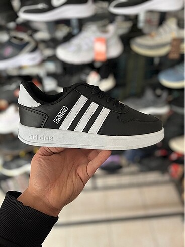 Adidas neo