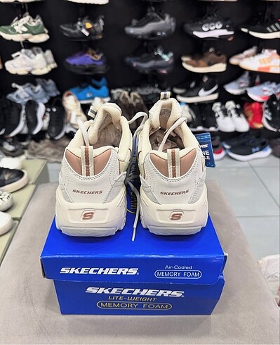 39 Beden Skechers D-lite
