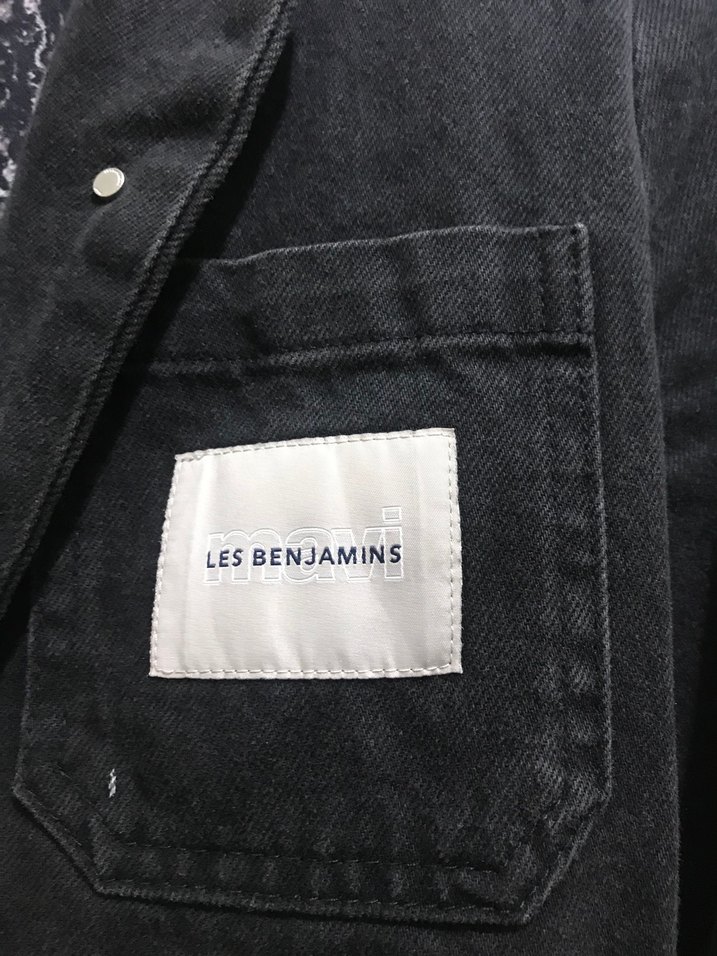 Şıklık ve Rahatlık: Antrasit Crop Denim Blazer — görsel 5/7