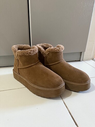 Oysho 41 numara ugg bot