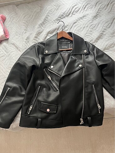 s Beden Pull bear oversize deri ceket