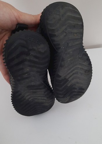 23 Beden siyah Renk Adidas Erkek Çocuk Siyah Spor Ayakkabı