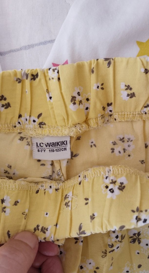 Kız Çocuk( pantolon 6 7 yaş)7 8 yaş aralığı kapri ve tsort - Görsel 5
