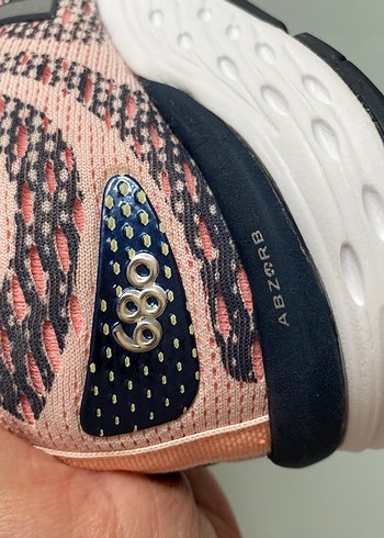 37 Beden Orijinal New Balance V680 model