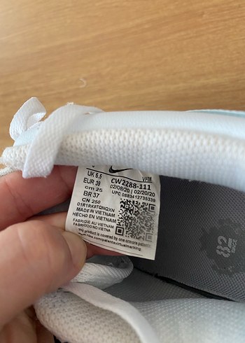 Beyaz Bağcıklı Kadın Spor Ayakkabı - Görsel 4