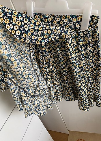 Çiçek Desenli Mini V Yakalı Kadın ikili takım - Görsel 2