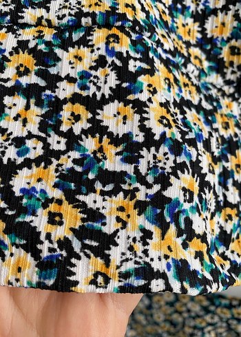 Çiçek Desenli Mini V Yakalı Kadın ikili takım - Görsel 3