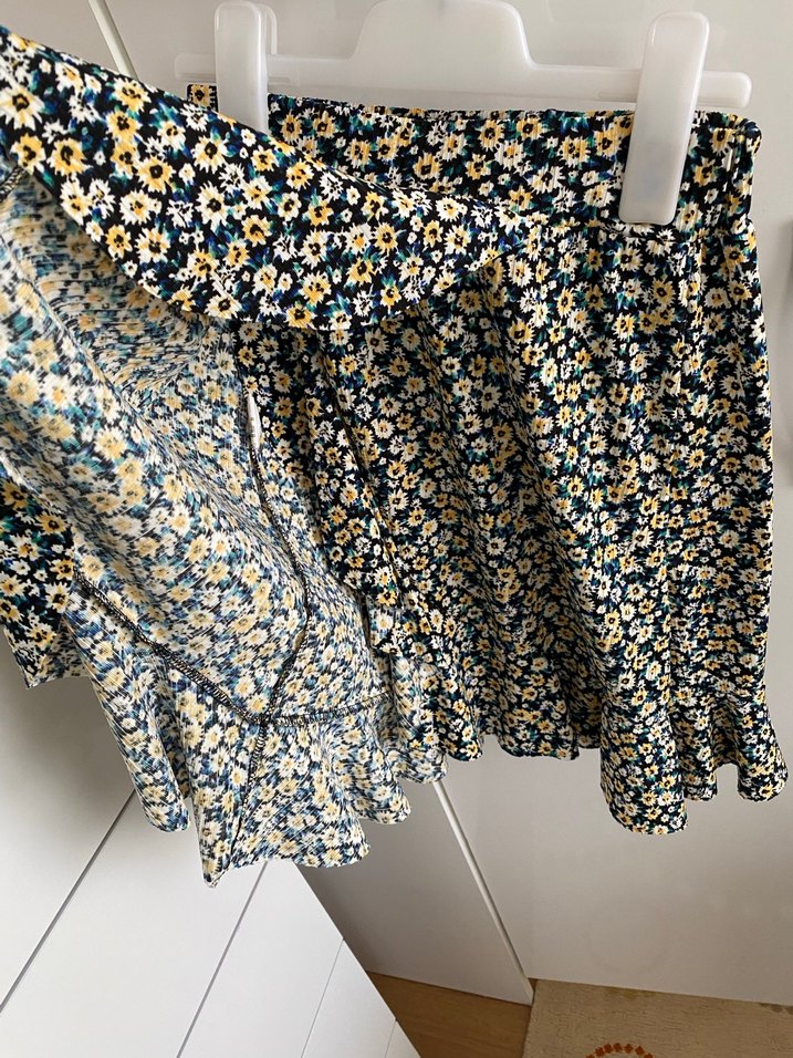 Çiçek Desenli Mini V Yakalı Kadın ikili takım - Görsel 2