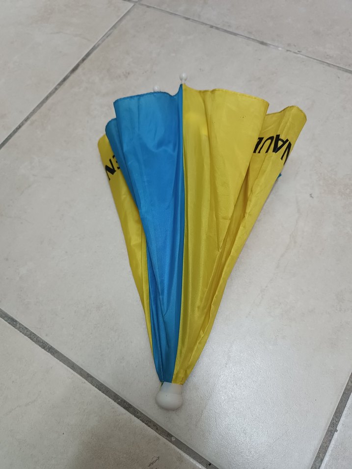 Püsküllü Mavi-Sarı Kadın Şemsiye - Görsel 4