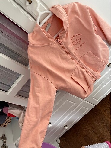 Lcw sweatshirt