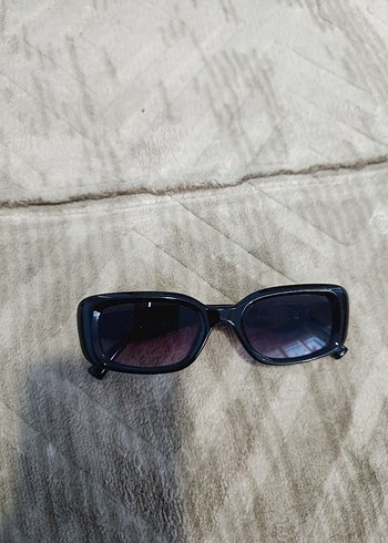 Gri Minimalist Kadın Gözlüğü - Görsel 4