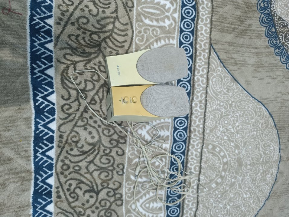 Beyaz-Gri Müzik Sistemi Hoparlörleri - Görsel 3