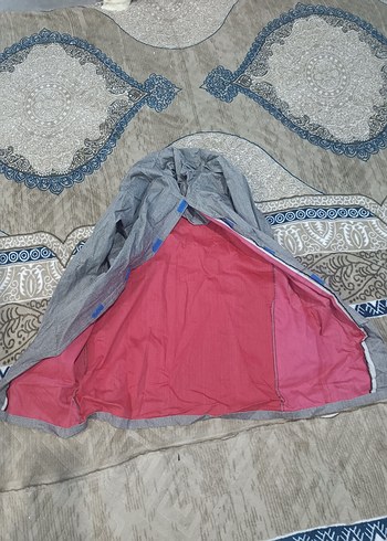 gri yağmurluk - Görsel 2