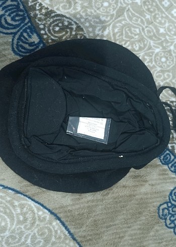 Siyah Püsküllü erkek Bere - Görsel 3