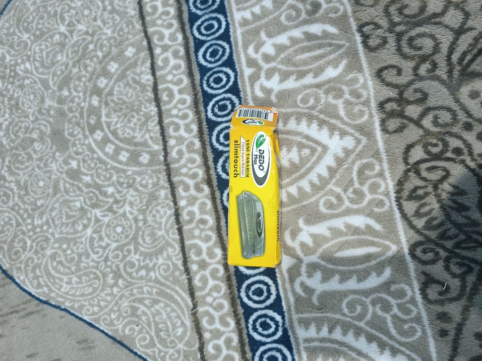 Renkli Erkek Tıraş Makinesi ve Yedek Bıçak - Görsel 3