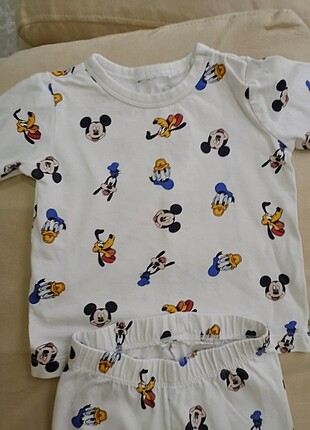 Bebek pijama takımı