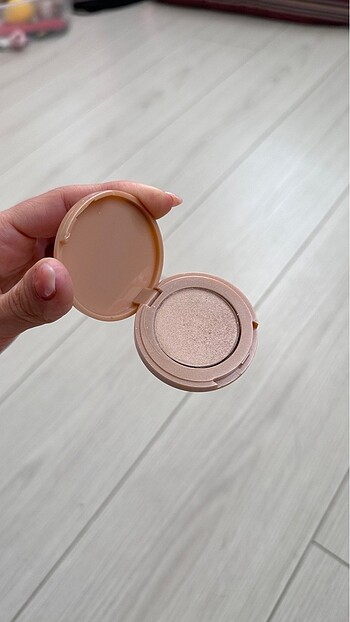 Tarte exposed highlighter aydınlatıcı