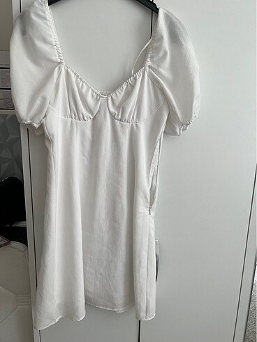 H&M H&M beyaz mini elbise