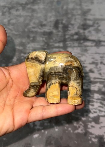 American Vintage Camel ve gri renkli taş fil figürin