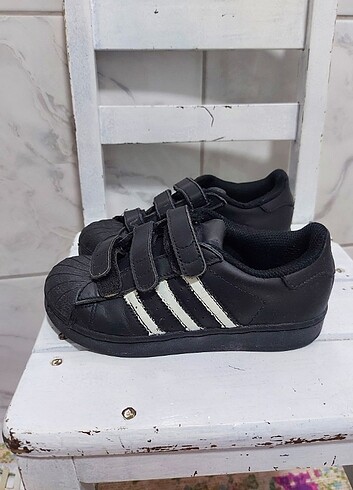 Adidas superstar