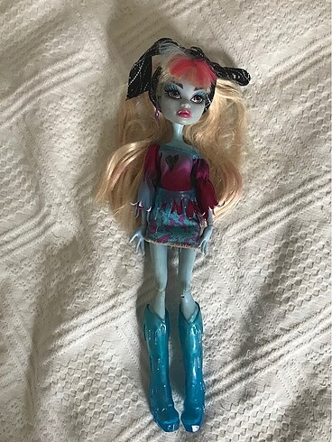 monster high buz bebek