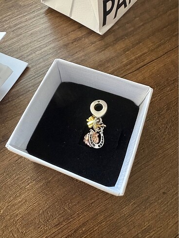 Pandora Orjinal yonca nal uğur böceği charm Pandora