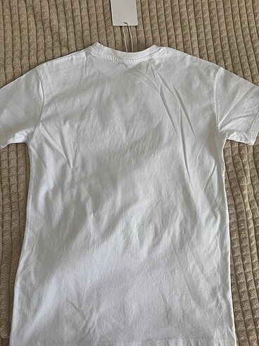s Beden Pull&Bear tshirt