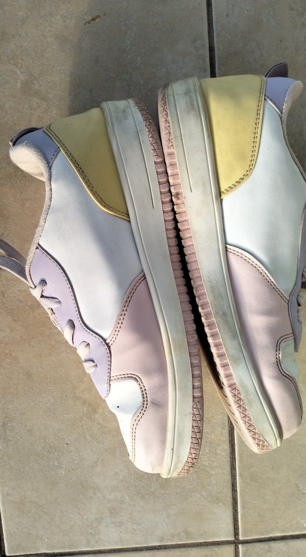 Beyaz ve Pastel Renkli Bağcık Spor Ayakkabı - Görsel 5