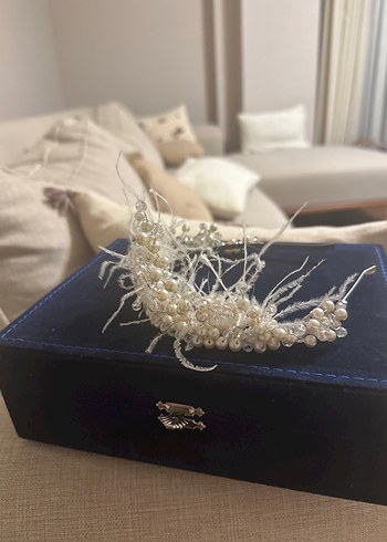 İnci ve Kristal Detaylı Beyaz Saç Tacı Gelin After Tacı - Görsel 2