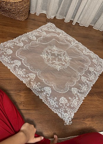 İşlemeli Beyaz Dantel Örtü Seti - Görsel 4