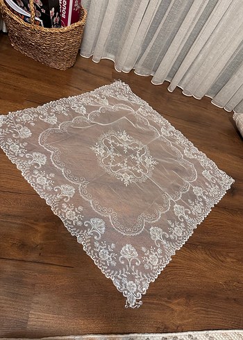 İşlemeli Beyaz Dantel Örtü Seti - Görsel 2
