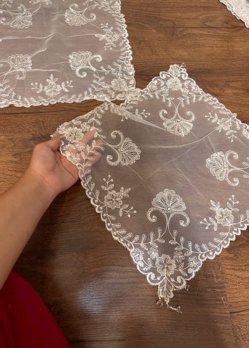 İşlemeli Beyaz Dantel Örtü Seti - Görsel 5