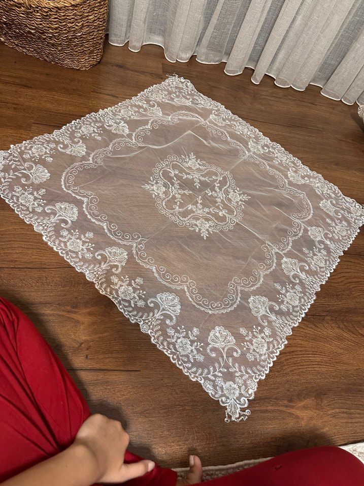 İşlemeli Beyaz Dantel Örtü Seti - Görsel 4