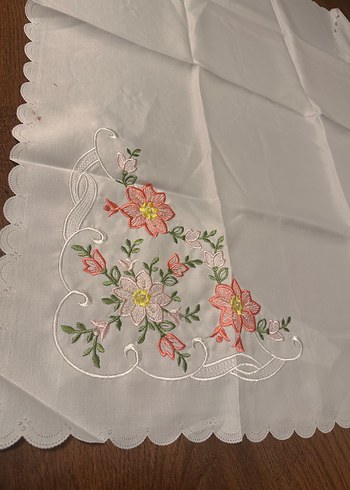 7 Adet İşlemeli Beyaz Bohça Örtüsü Seti - Görsel 7