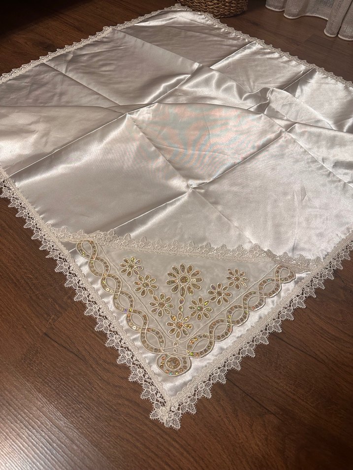 7 Adet İşlemeli Beyaz Bohça Örtüsü Seti - Görsel 2