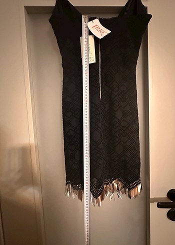 Siyah İşlemeli Drapeli Mini Gece Elbisesi - Görsel 7