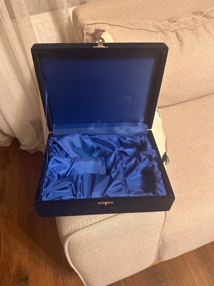 Astarlı Kadife Kutu - Görsel 3