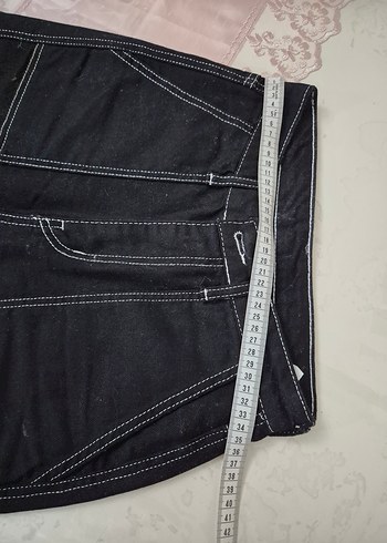 Kemer Detaylı Siyah Salaş Denim Pantolon - Görsel 2