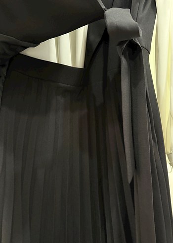 Kadın Siyah Piliseli Uzun Elbise - Görsel 6