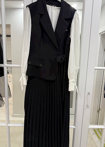 Kadın Siyah Piliseli Uzun Elbise - Görsel 12