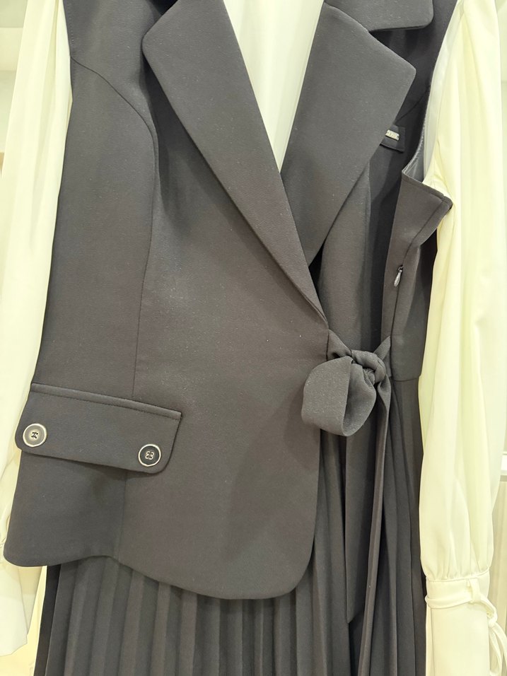 Kadın Siyah Piliseli Uzun Elbise - Görsel 4