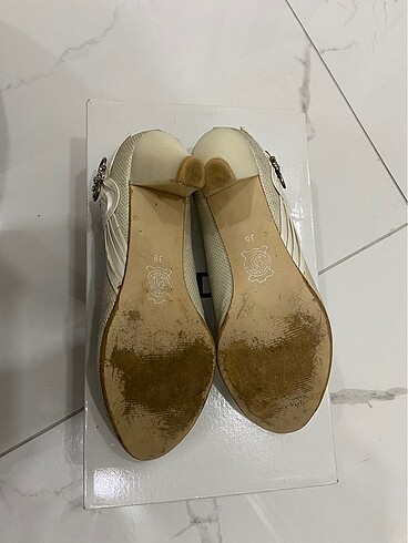 Bayan klasik topuklu ayakkabı - Görsel 6
